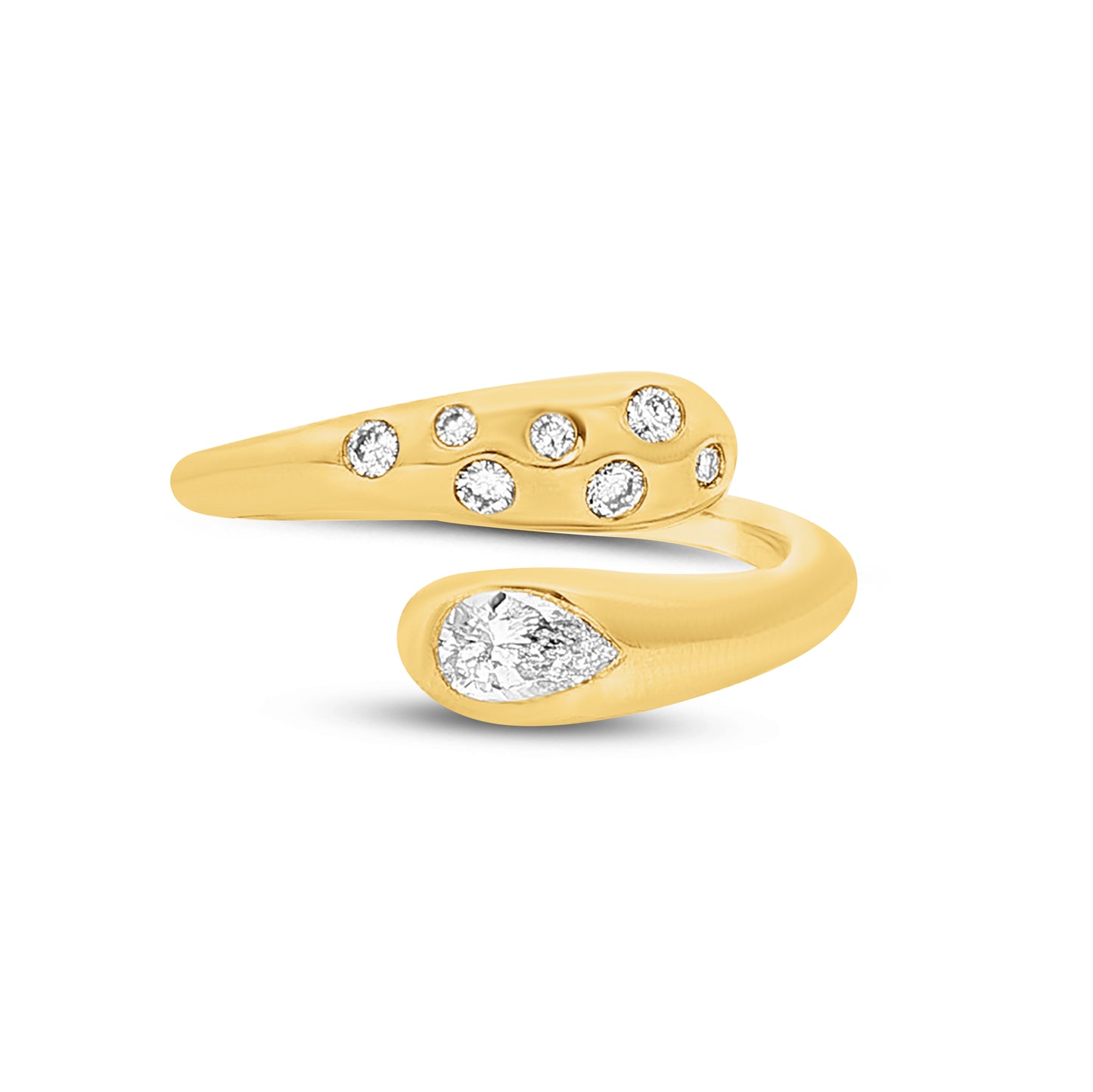 14ky ring with 7 round diamonds 0.12ct & 1 pear shape 0.25ct, t.w. 0.37ct