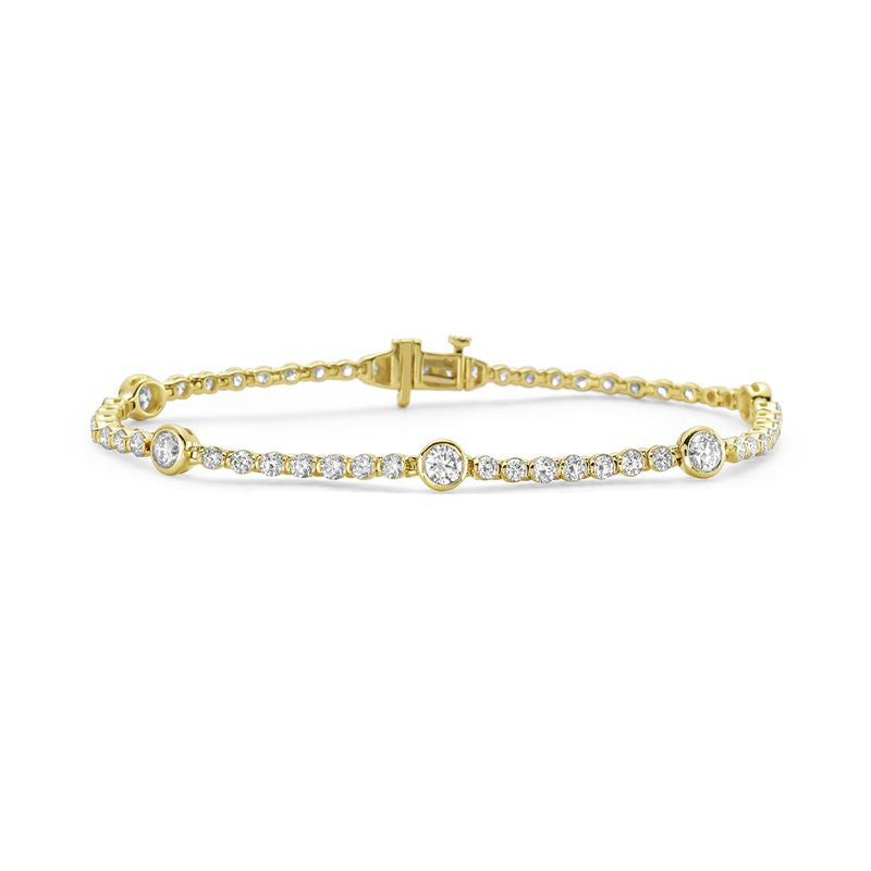 14KY 7 inch bracelet with 55 round diamonds 3.33 ct tw 4.4