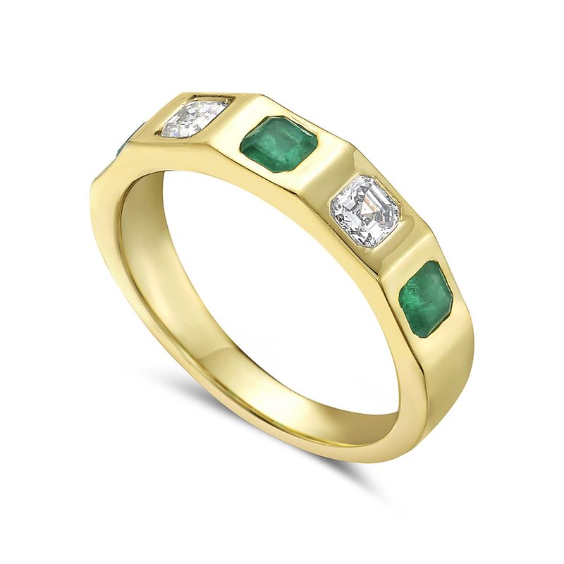 14k 4.5mm band wit 2 asscher cut diamonds 0.41ct & 3 asscher cut emeralds 0.65ct