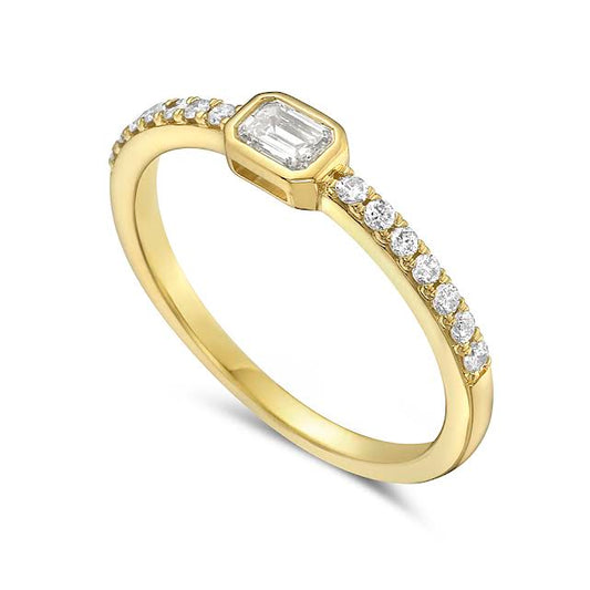 14k ring with 14 round diamonds 0.16ct & 1 emerald cut 0.20ct t.w. 0.36ct
