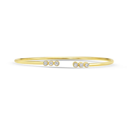 14KY bangle bracelet with diamonds 0.25ct tw 5.5