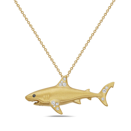 14k 38x15mm shark pendant with 11 diamonds 0.145ct & 1 black diamond 0.015ct on 18 inches cable chain