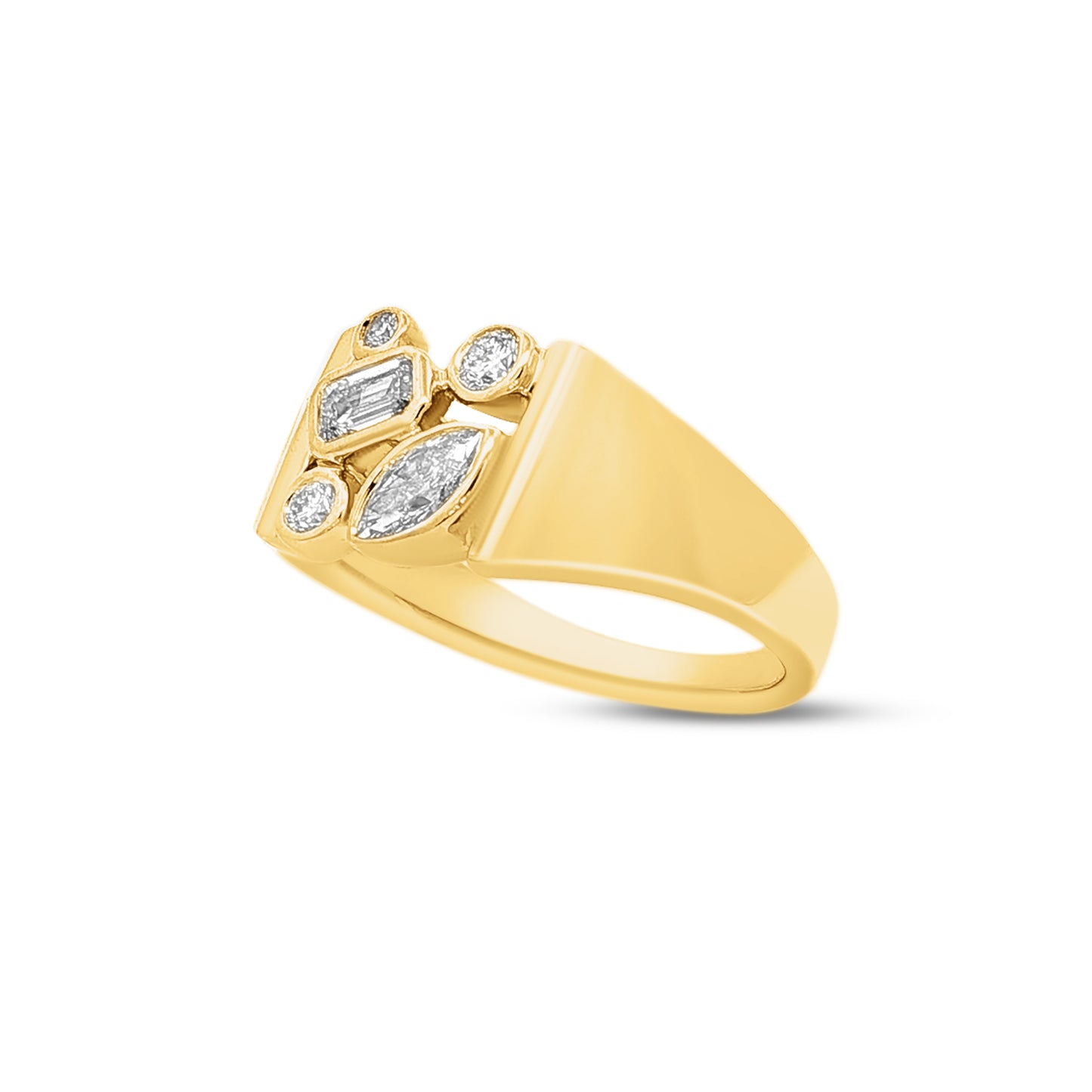 14ky ring with 3 round diamonds 0.125ct, 1 marquise .20ct & 1 emerald cut 0.20ct  t.w. 0.52ct