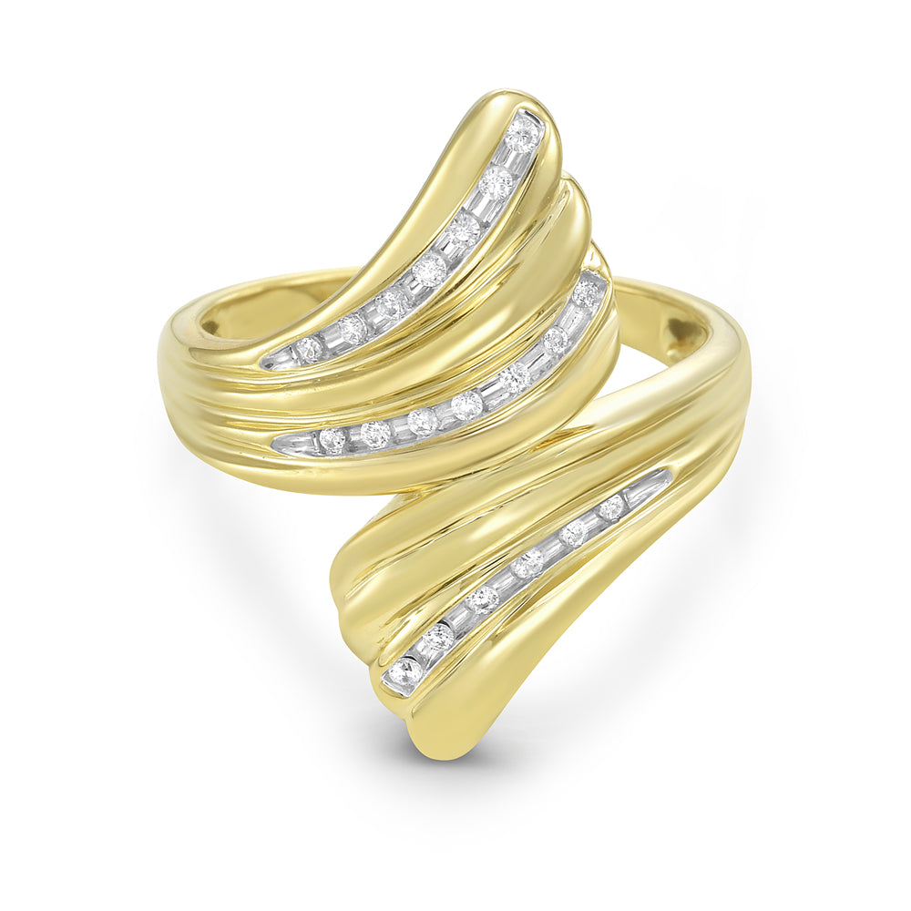Swirl Gold & Diamond Ring