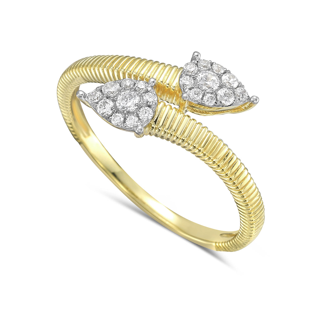14KY ring with 20 diamonds 0.19ct tw 5.5
