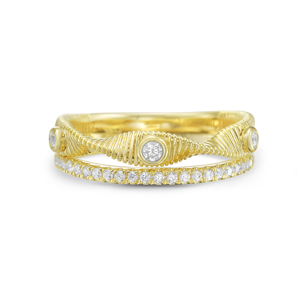 14KY striped twist ring with 25 round diamonds 0.22ct tw 5.5
