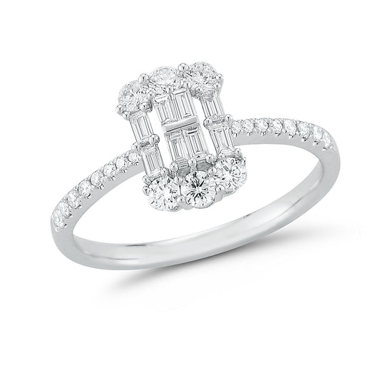 CLASSIC DESIGN ROUND & BAGUETTE DIAMOND RING 0.60CT